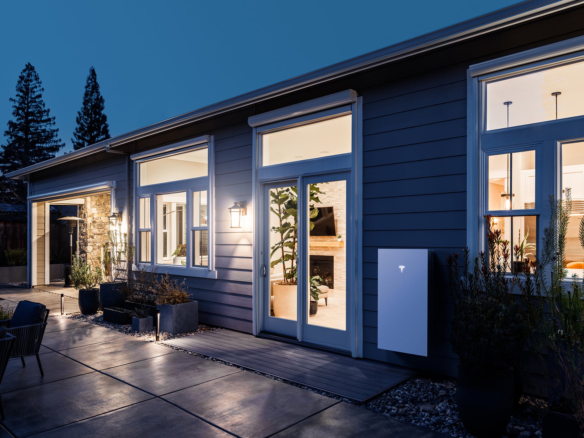 Completed rooftop solar array by Sonoma Energy